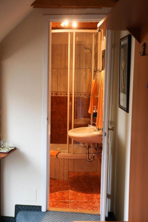 Barokk Antik Guest House Kecskemet Room photo